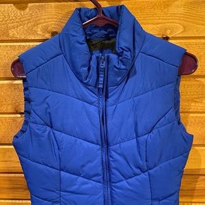 BRAND NEW royal blue puffer zippered vest. Aeropostale brand. Size small.